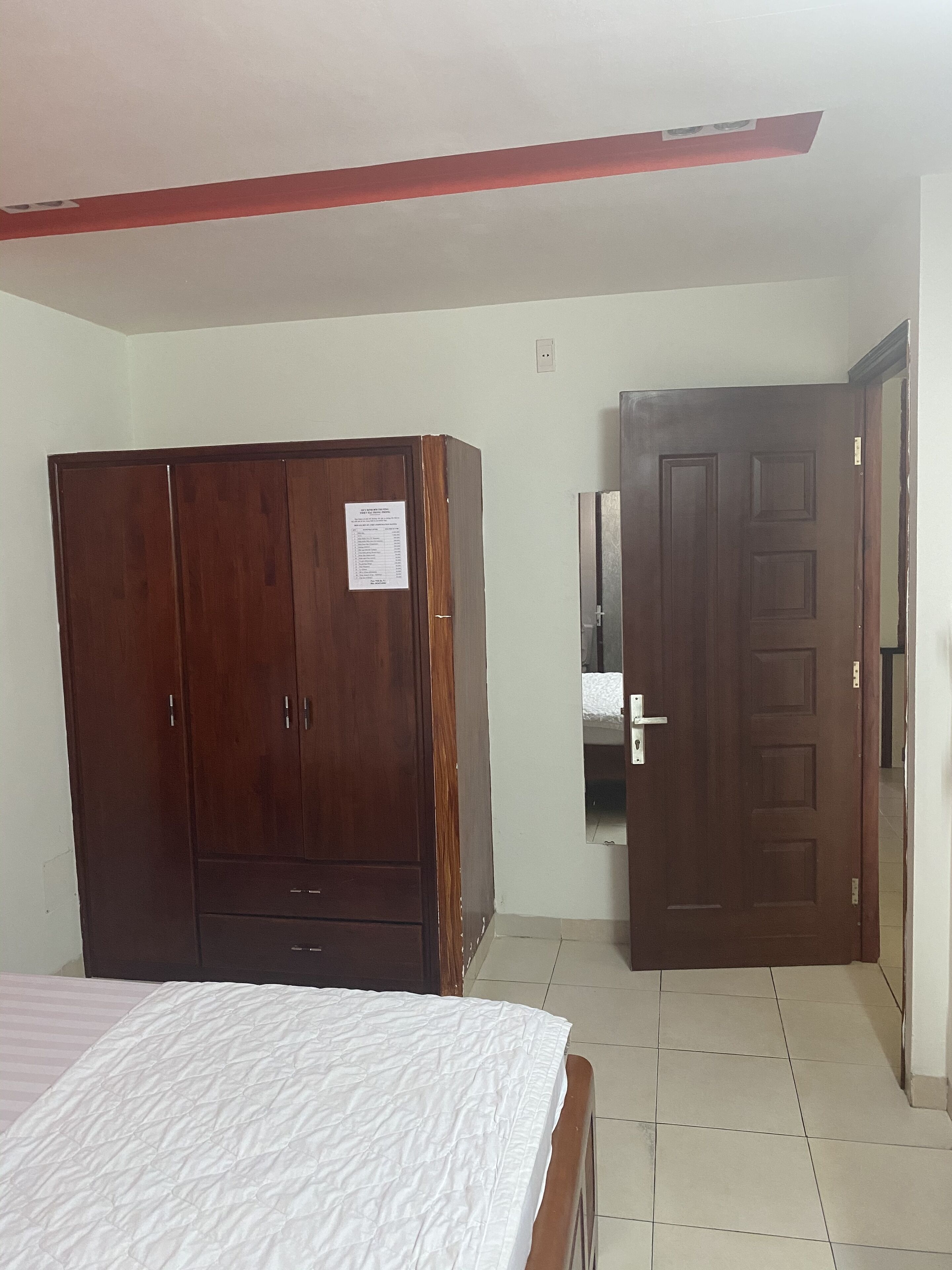 Basic Double Room | Minibar, WiFi (free), bed sheets