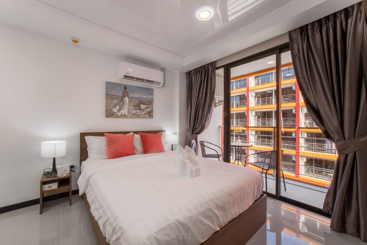 1 bedroom, in-room safe, blackout drapes, iron/ironing board