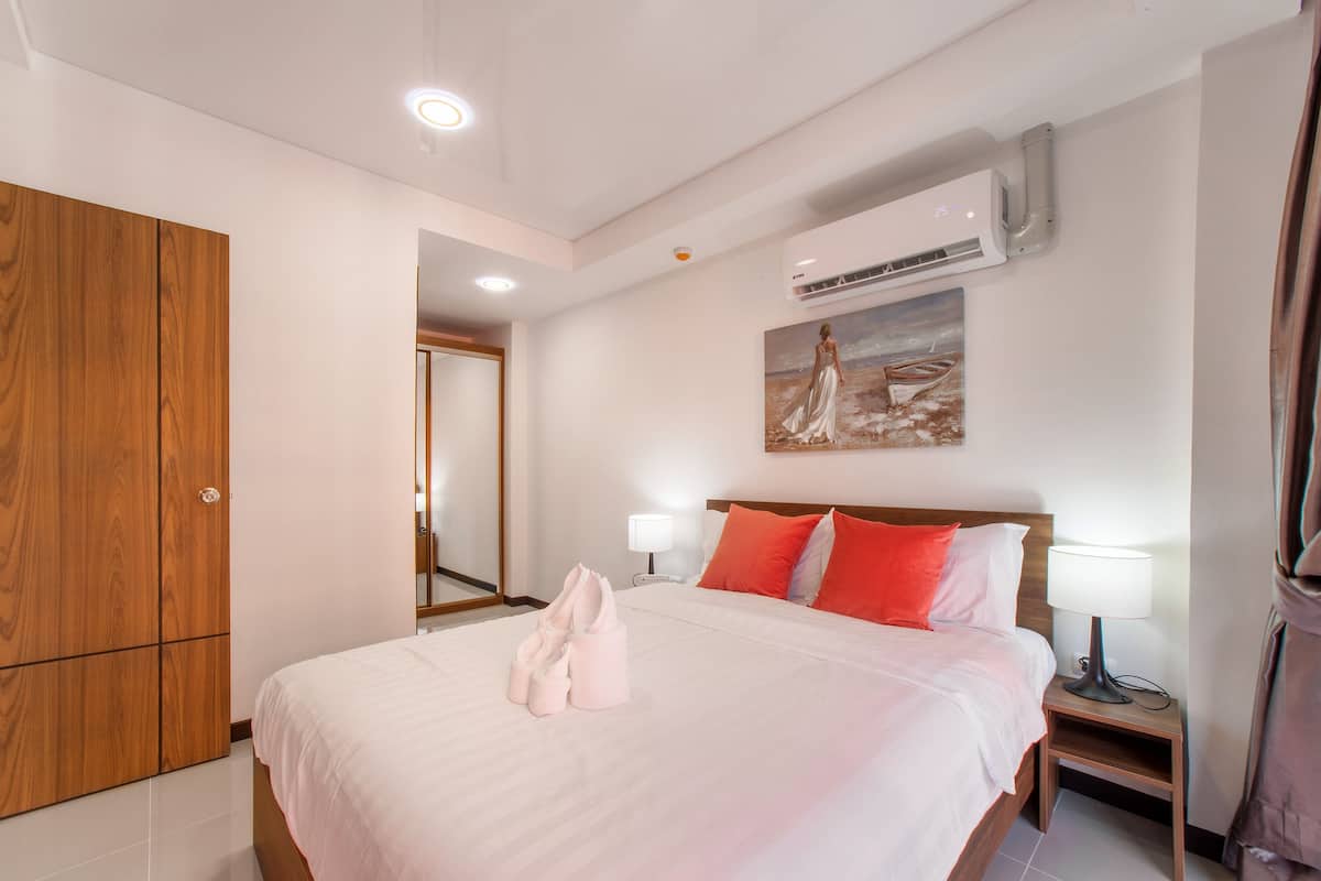 1 bedroom, in-room safe, blackout drapes, iron/ironing board