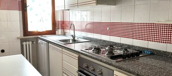 N139 - Numana, four-room apartment in the centre 500mt from the sea