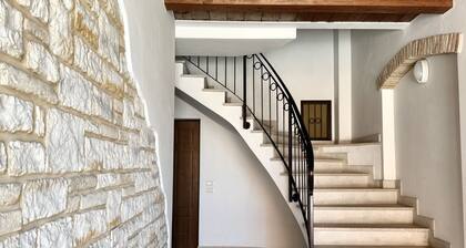 S117 - Sirolo, new studio apartment in the heart of the town