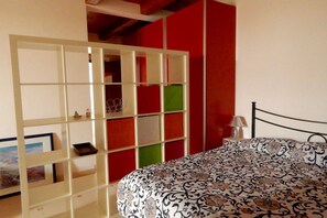 1 chambre, literie fournie