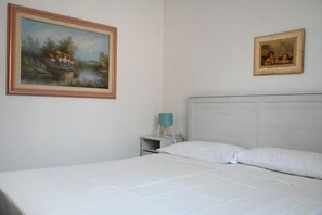 2 chambres, draps fournis