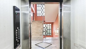Nội thất lối vào