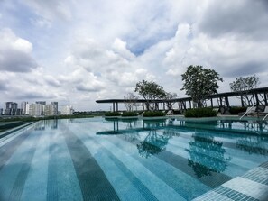 Outdoor pool - Cozy Kanvas Soho Suites (Cyberjaya)