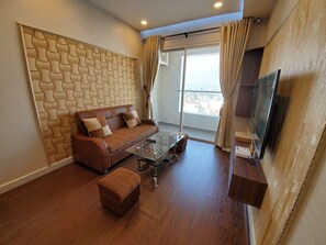 Appartement, 2 chambres | 2 chambres, bureau, rideaux d’obscurcissement, système d’insonorisation