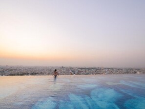 Outdoor pool - Terra Royal (Ho Chi Minh City)