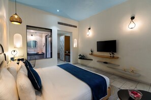 Rom – executive, badekar | Sengetøy av topp kvalitet, memory foam-senger, minibar og safe på rommet