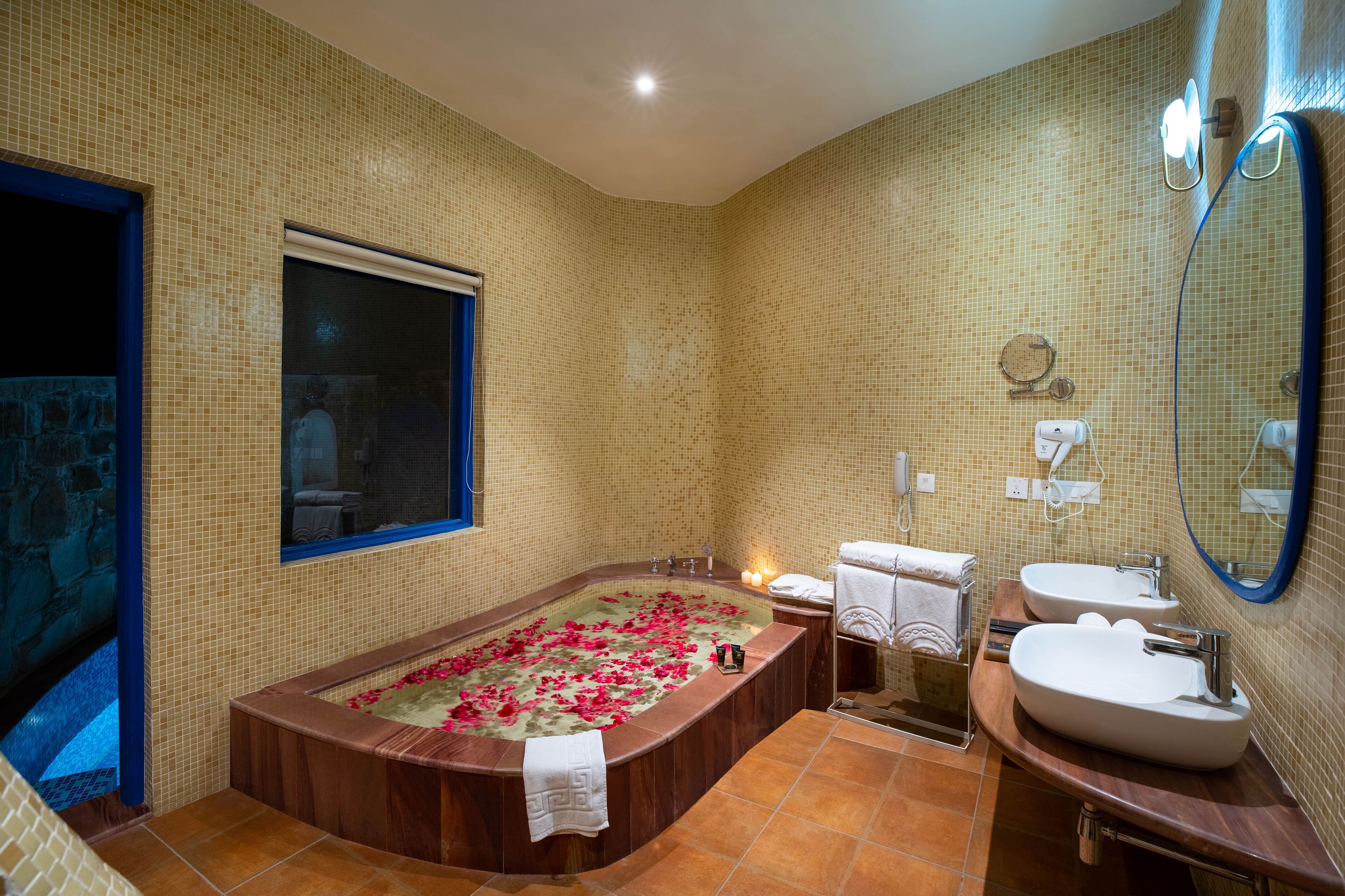Photo - Ramee Royal Resort & Spa - Udaipur