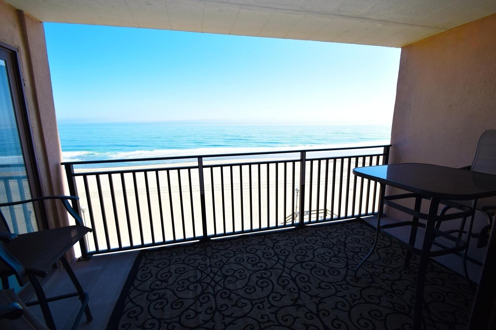 Condo, 2 Bedrooms | Outdoor dining