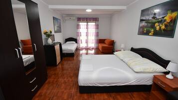 1 bedroom, iron/ironing board, WiFi, bed sheets