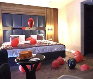 Suite | In-room safe, free WiFi, bed sheets
