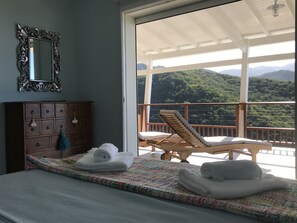 4 Schlafzimmer, Zimmersafe, Schreibtisch, Bügeleisen/Bügelbrett