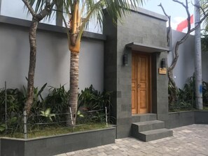 Exterior - 3 BDR Villas close Seminyak Square (Seminyak)