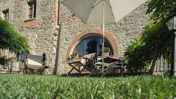 Apartment, 2 Bedrooms, Garden View | Terrace/patio