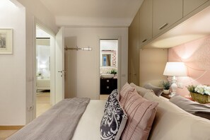 2 bedrooms, iron/ironing board, free WiFi, bed sheets - ORCHIDEA BIANCA a 2 Bedrooms 2 Bathrooms Understated Luxury with a Welcoming Ambience (Lucca)