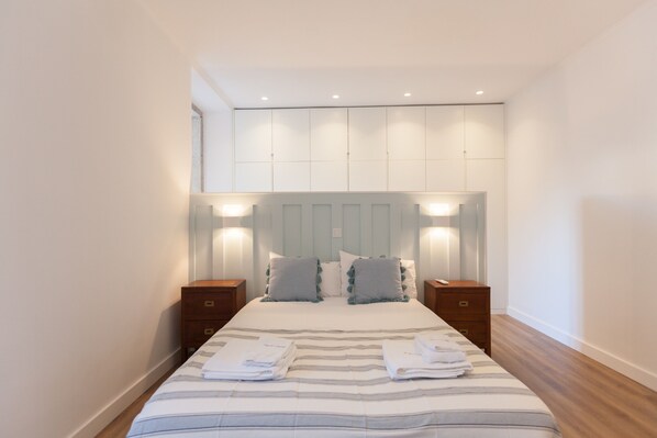 3 Schlafzimmer, Bügeleisen/Bügelbrett, kostenloses WLAN, Bettwäsche