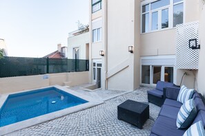 Terrace/patio - FLH Graça Charming Duplex with Small Pool (Lisbon)