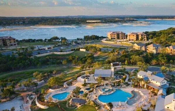 Exterior - Great Villa in the Hollows Resort, Beautiful Beach Club, Hiking Trails, 4 Pools! (Jonestown)