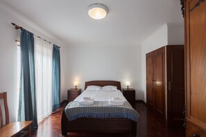 3 habitaciones, tabla de planchar con plancha y wifi gratis 