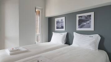 1 habitación, tabla de planchar con plancha, wifi gratis y ropa de cama