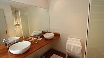 Free toiletries, hair dryer, towels