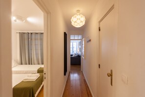 2 chambres, fer et planche à repasser, Wi-Fi gratuit, draps fournis