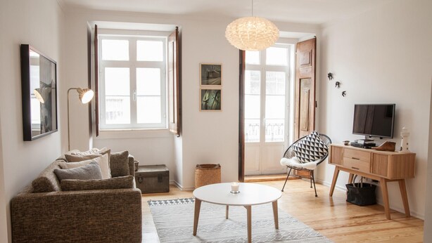 TV - FLH Estrela Comfortable Flat (Lisbon)