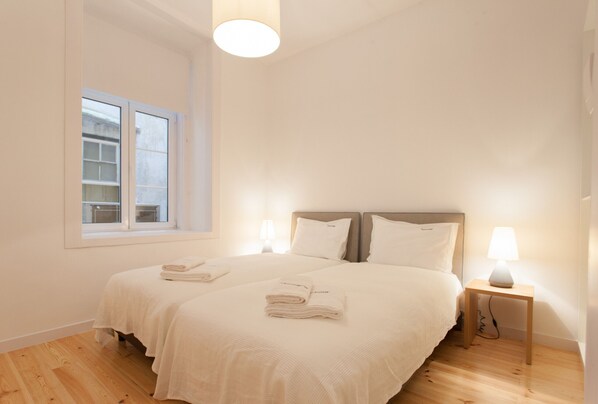 3 chambres, fer et planche à repasser, accès au Wi-Fi (inclus)