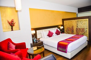 Junior Room | 1 bedroom, in-room safe, blackout curtains, iron/ironing board - Hotel Almeida (Dera Bassi)