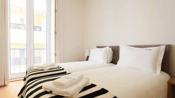 2 dormitorios, tabla de planchar con plancha, wifi gratis y ropa de cama