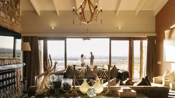 Luxury Villa | 4 bedrooms, premium bedding, free minibar, in-room safe