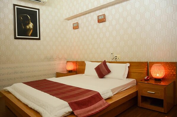 Matelas mémoire de forme, minibar, coffres-forts dans les chambres