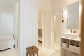 2 soverom, strykejern/-brett, wi-fi (inkludert) og sengetøy