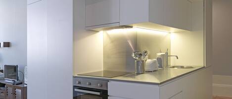 Frigorifero, microonde, forno, lavastoviglie