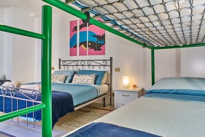 1 bedroom, desk, iron/ironing board, travel cot - Bilocale Torre Guinigi (Lucca)