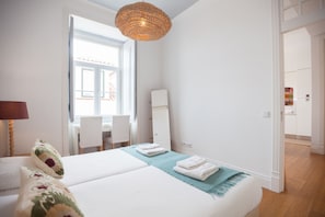 1 bedroom, iron/ironing board, WiFi (free), bed sheets