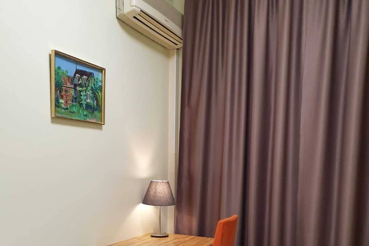 Wifi gratis y ropa de cama