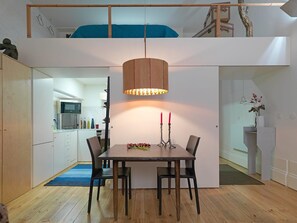 Dining - FLH Porto Stylish Apartment (Oporto)