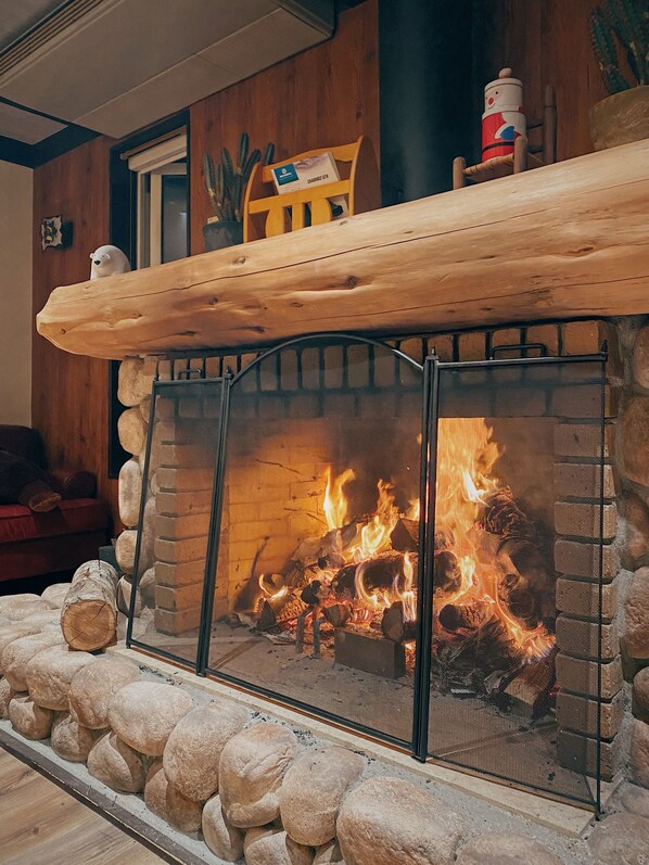 Fireplace - Apricot (Hakuba)