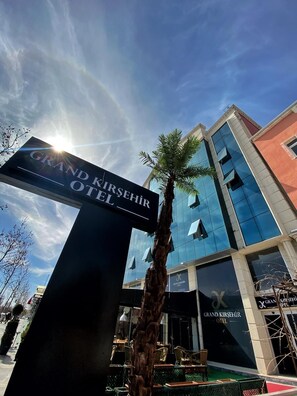 Front of property - Grand Kirşehir Otel (Kirsehir)