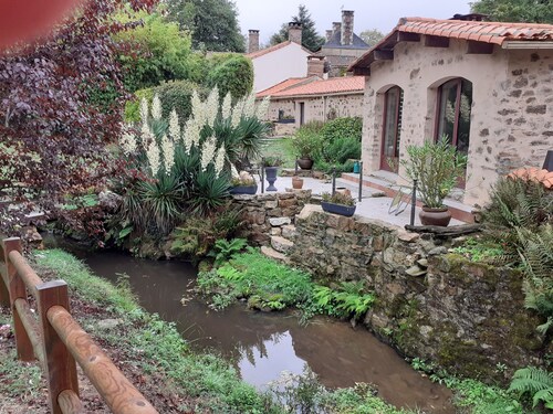 Longère Vendéenne, Gîte in an old water mill.