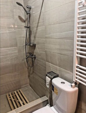 Hausschuhe, Handtücher