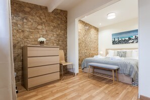 3 habitaciones, tabla de planchar con plancha y wifi gratis 