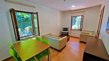 Bangalô, 2 quartos | Área de estar