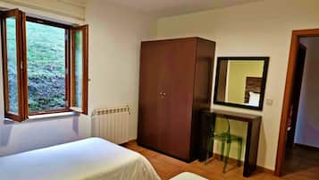 Bungalow, 2 Bedrooms | Free WiFi