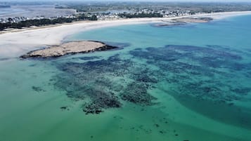 Beach nearby, sun loungers