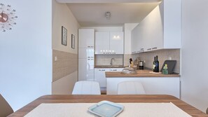 Dining - Maris apartment (Ližnjan)