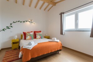 4 quartos, ferros/tábuas de passar roupa, Wi-Fi de cortesia