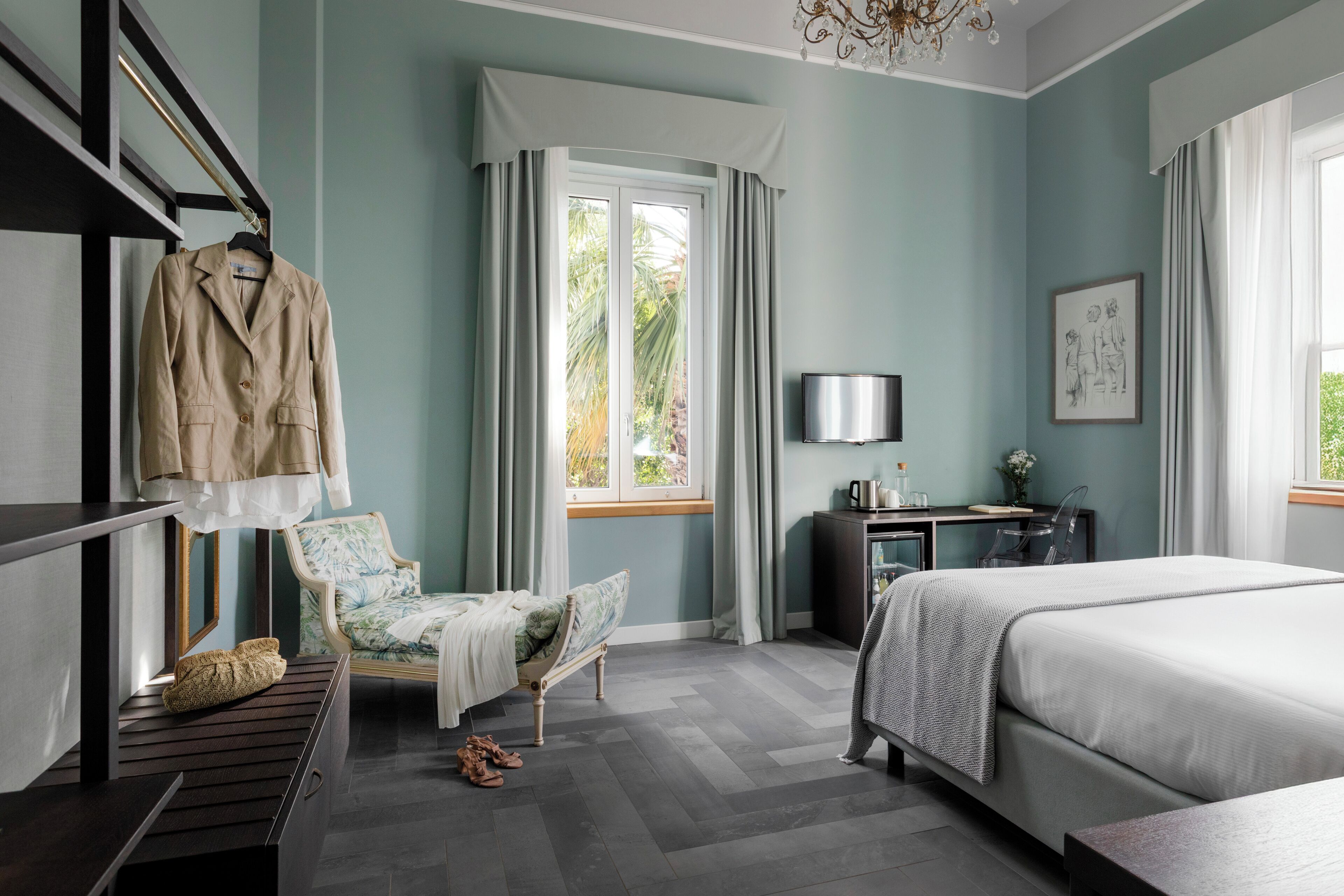 デラックス ルーム | 高級寝具、ミニバー、セーフティボックス (室内)、デスク